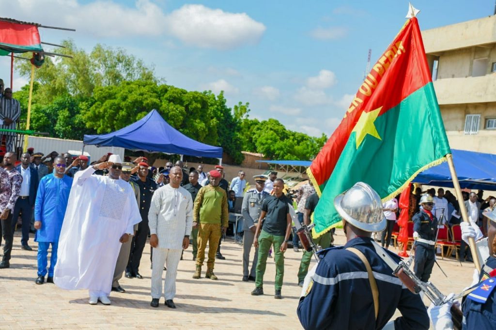 LE PRÉSIDENT DU CONSEIL NATIONAL DE TRANSITION (CNT)  AU BURKINA FASO