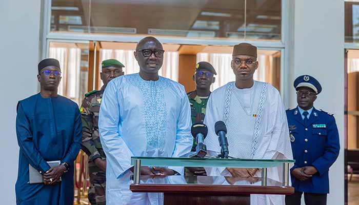 VISITE DU MINISTRE DES FORCES ARMÉES DU SÉNÉGAL AU MALI